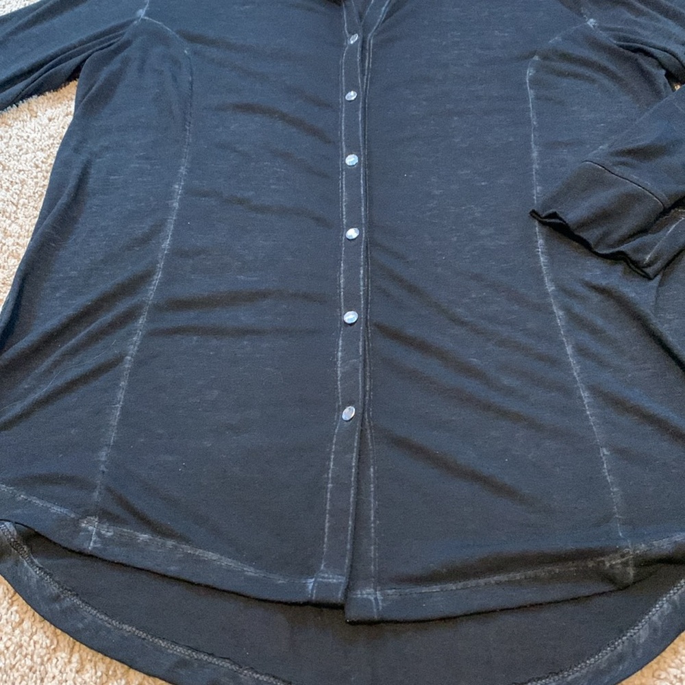 5/$25❗️Black Button-Up Shirt - Picture 2 of 12